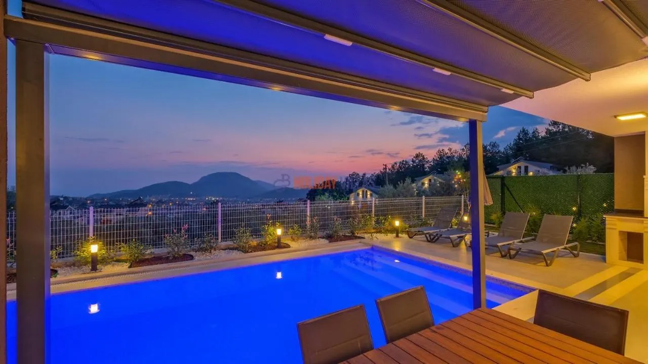 Ladin Villa Fethiye 0*,